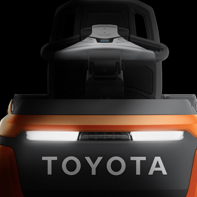 Εμπρόσθια όψη του ανυψωτικού συλλογής παραγγελιών χαμηλού επιπέδου Toyota Optio